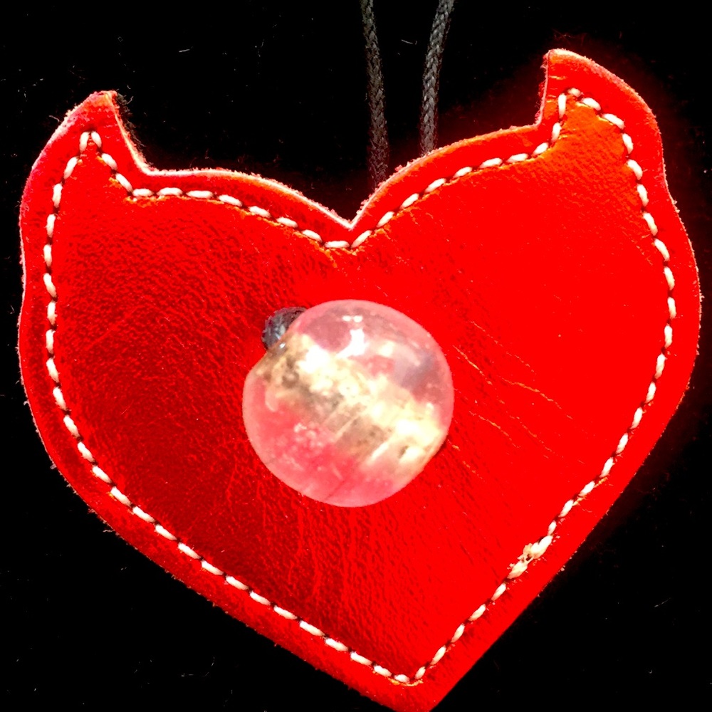 Reversible leather lace up heart crystal choker